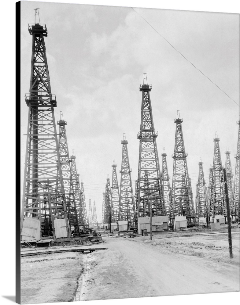 U.S.A. Texas Beaumont spindle top oil fields.