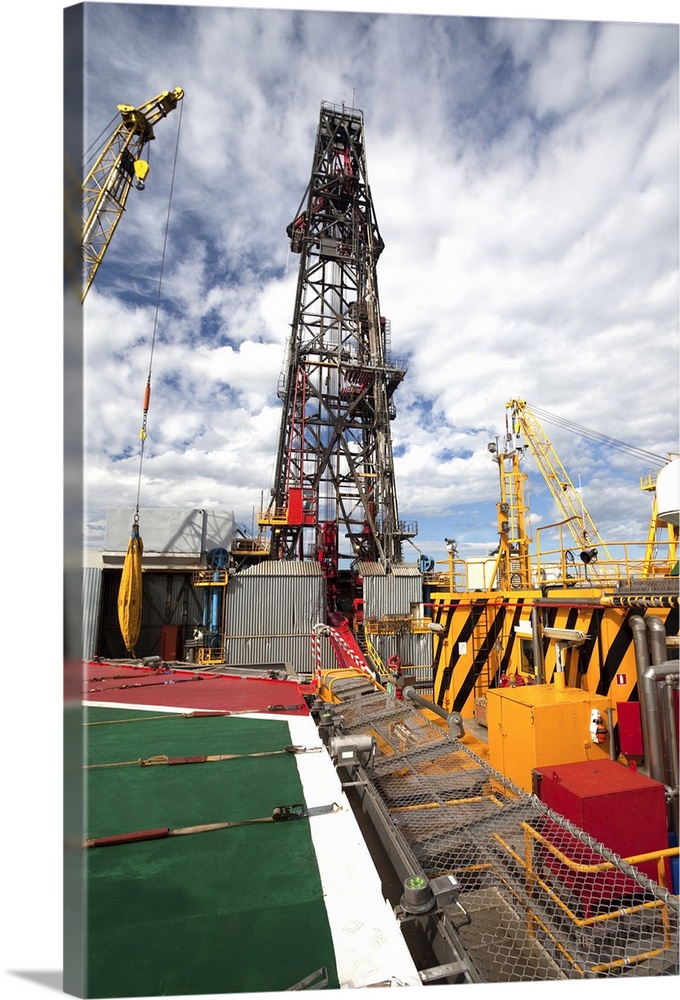 drilling derrick of an offshore oil rig