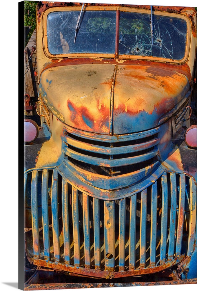 North America, USA, Washington, Palouse Country, Old Chevy with rust and Fading Paint