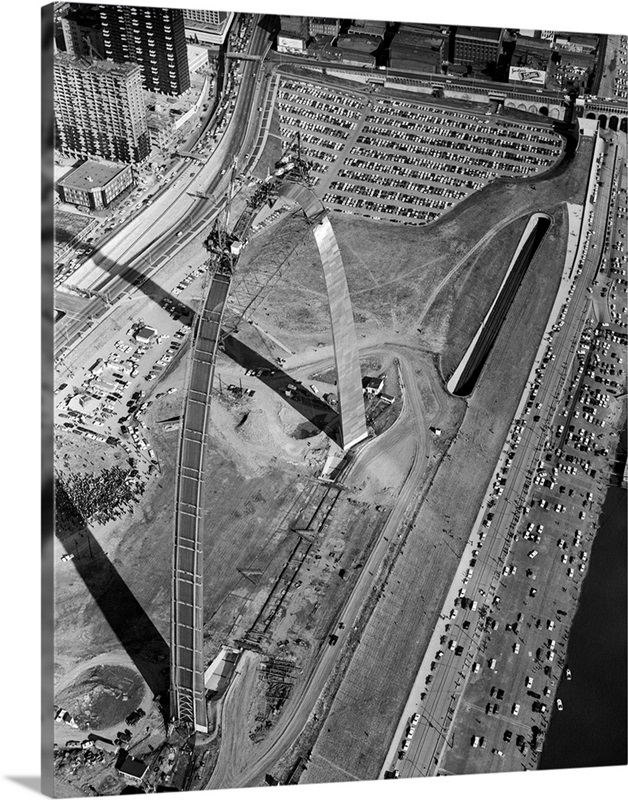 Placing Keystone Into Gateway Arch by Bettmann