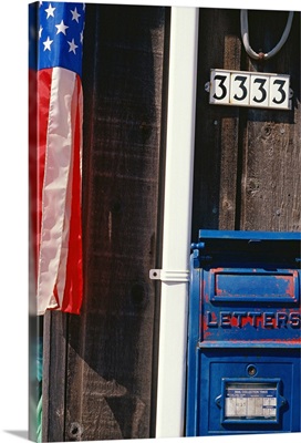 Post office with a mailbox and wind catcher, Oregon