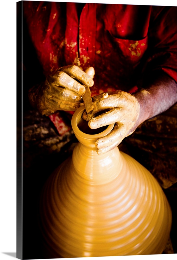 Potter making pot in  Pottery Town, Bangalore.