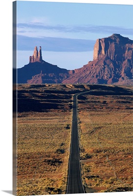 Road Through Monument Valley Navajo Tribal Park
