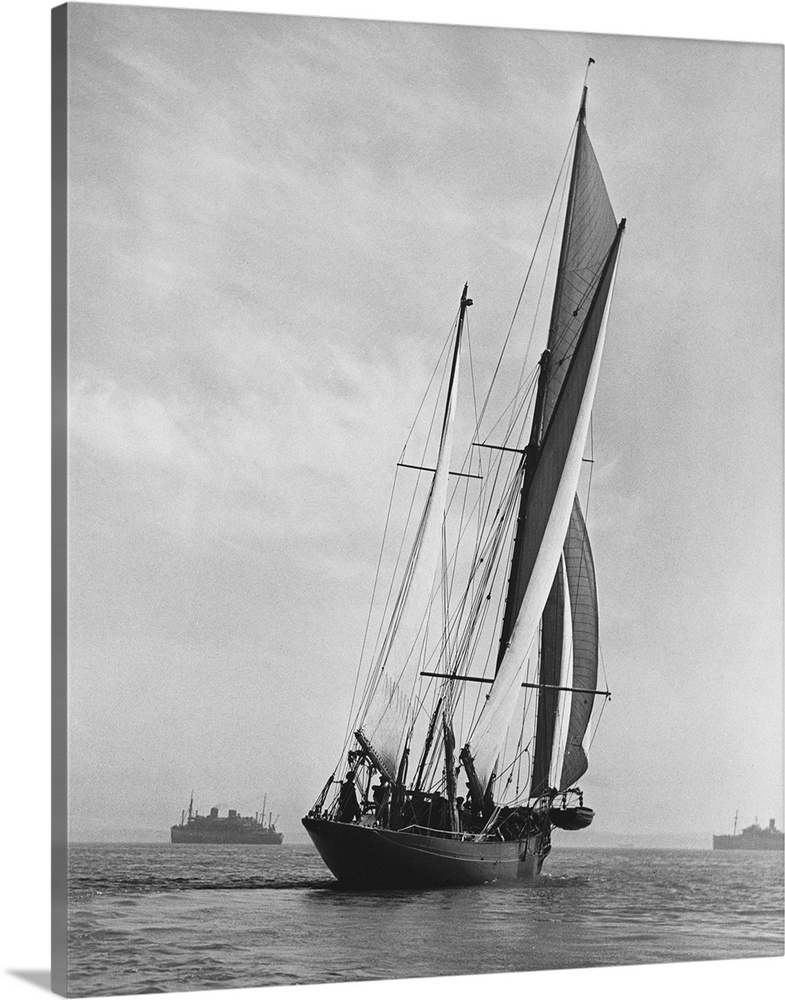 Sailing Ship Moyana --- Image by .. Hulton-Deutsch Collection/CORBIS