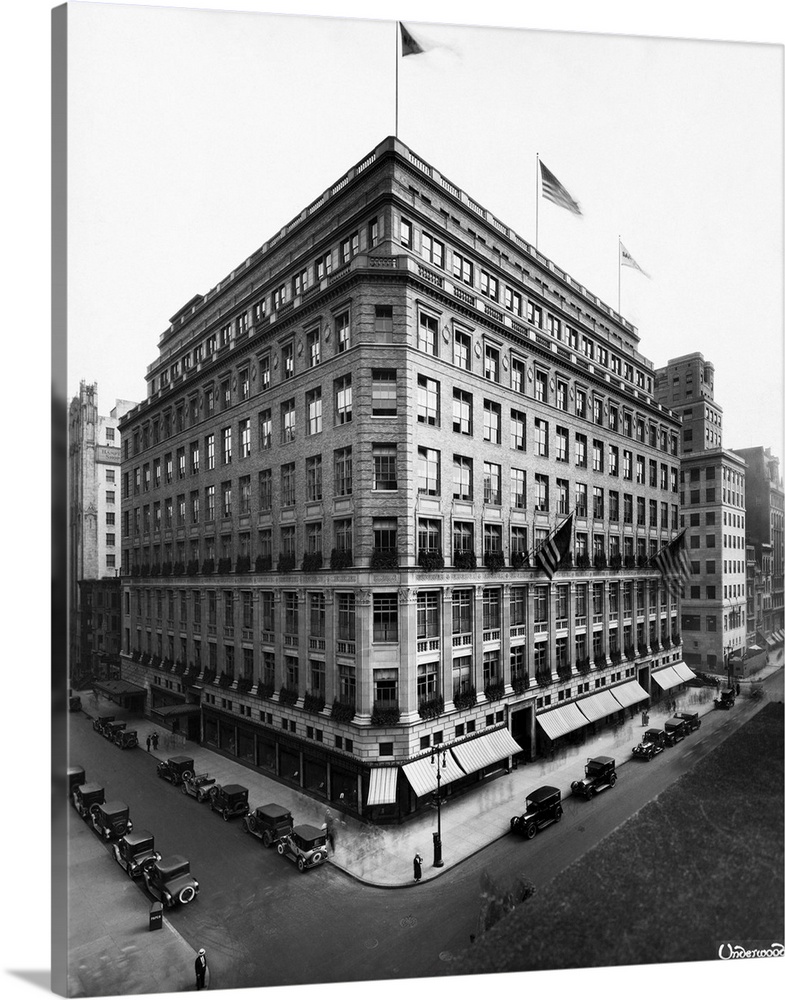Saks and Company on 5th Avenue