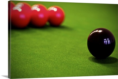Snooker balls on the table.