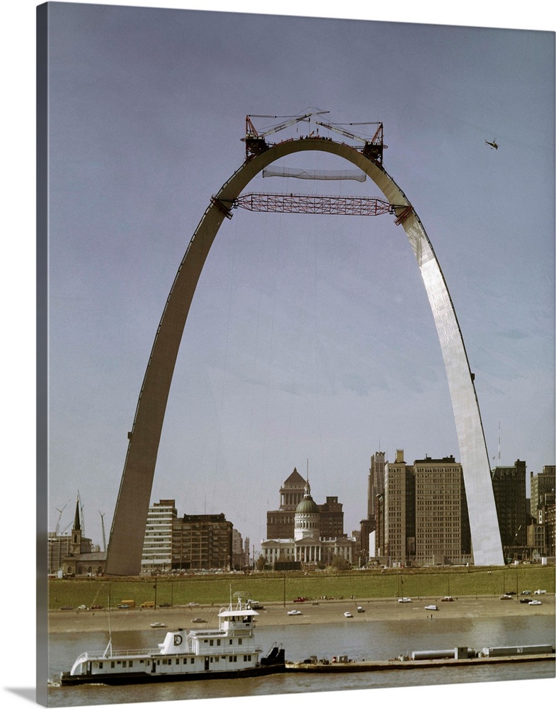 St Louis Arch Undergoing Construction
