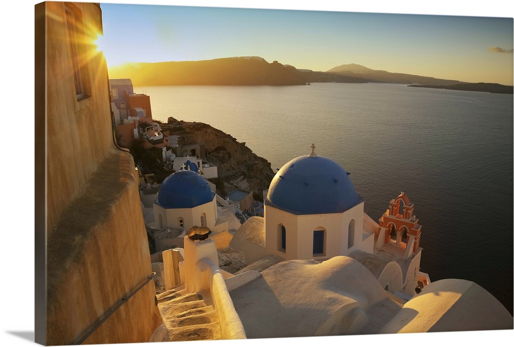 Sunrise in Oia, Santorini