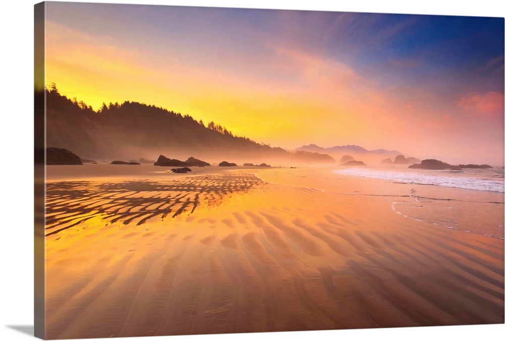 sunrise Cresent Beach, Ecola State Park, Oregon Coast, Pacific Ocean, Pacific Northwest.