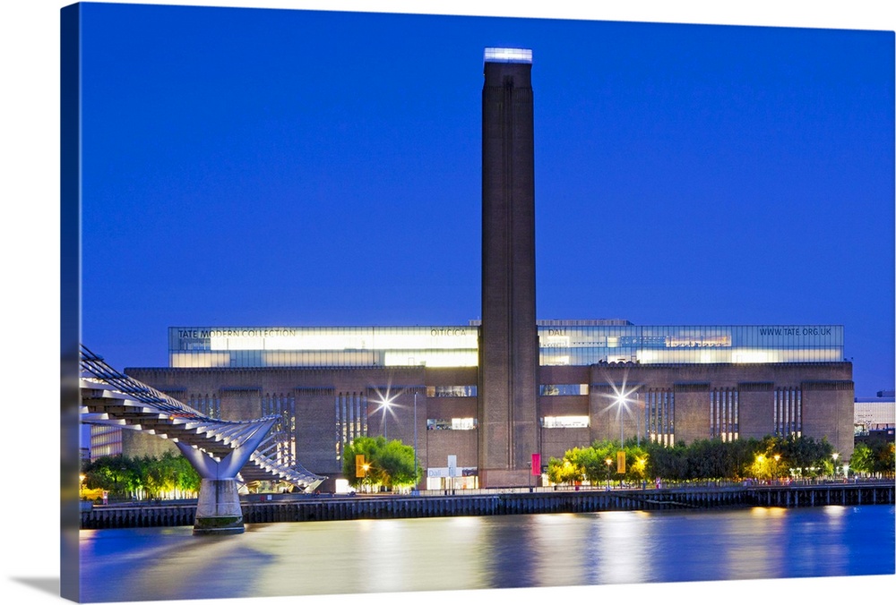 London, England.  Tate Modern is a modern art gallery