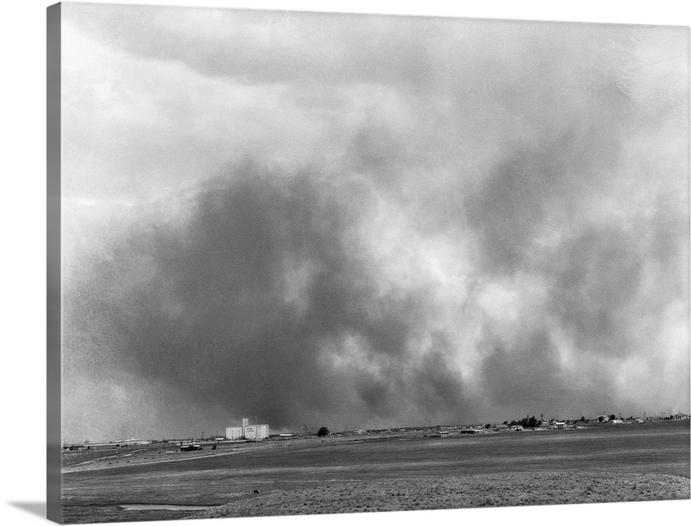 Dust storm approaching Lubbock, Texas, in May 1939.
