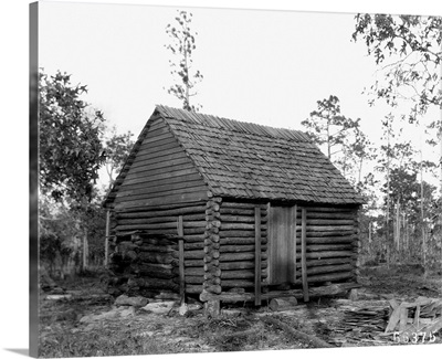 The log homestead of Mary Esther in Florida
