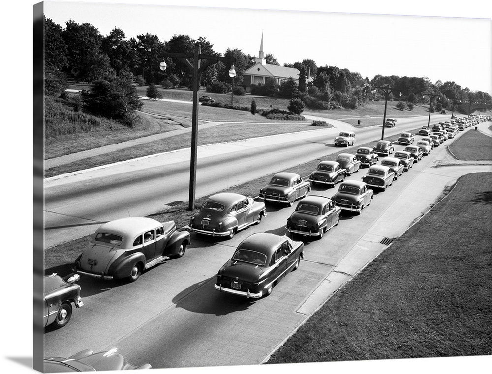 6/11/1952-Long Island, NY: Traffic on a Long Island Parkway.