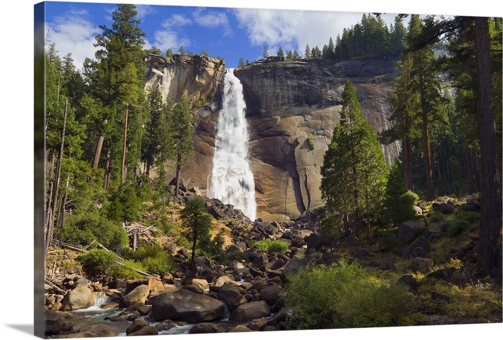 USA, California, Yosemite National Park, Nevada Falls