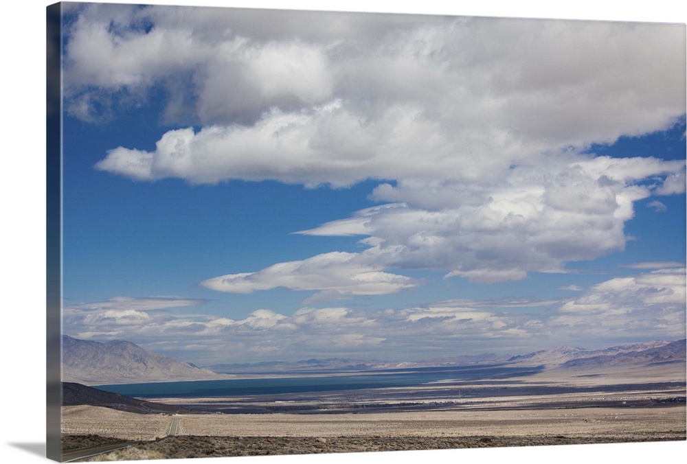 USA, Nevada, Great Basin, Hawthorne, landscape from Highway 167.