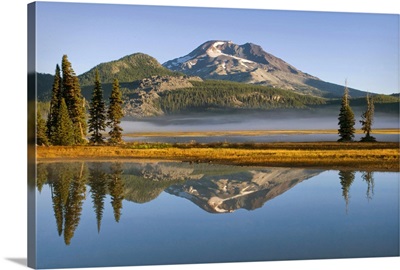 USA, Oregon, Sparks Lake