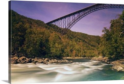 USA, West Virginia, Babcock State Park, Bridge over river