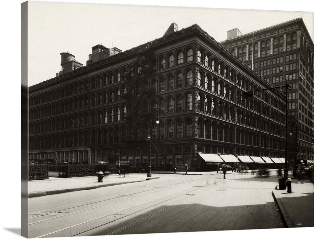 Wanamakers Department Store on Broadway and east 10th St.