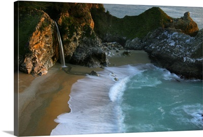 Waterfall at Cove - Julia Pfiefer Burns State Park