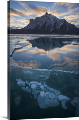 Abraham Lake, Clearwater County, Alberta, Canada