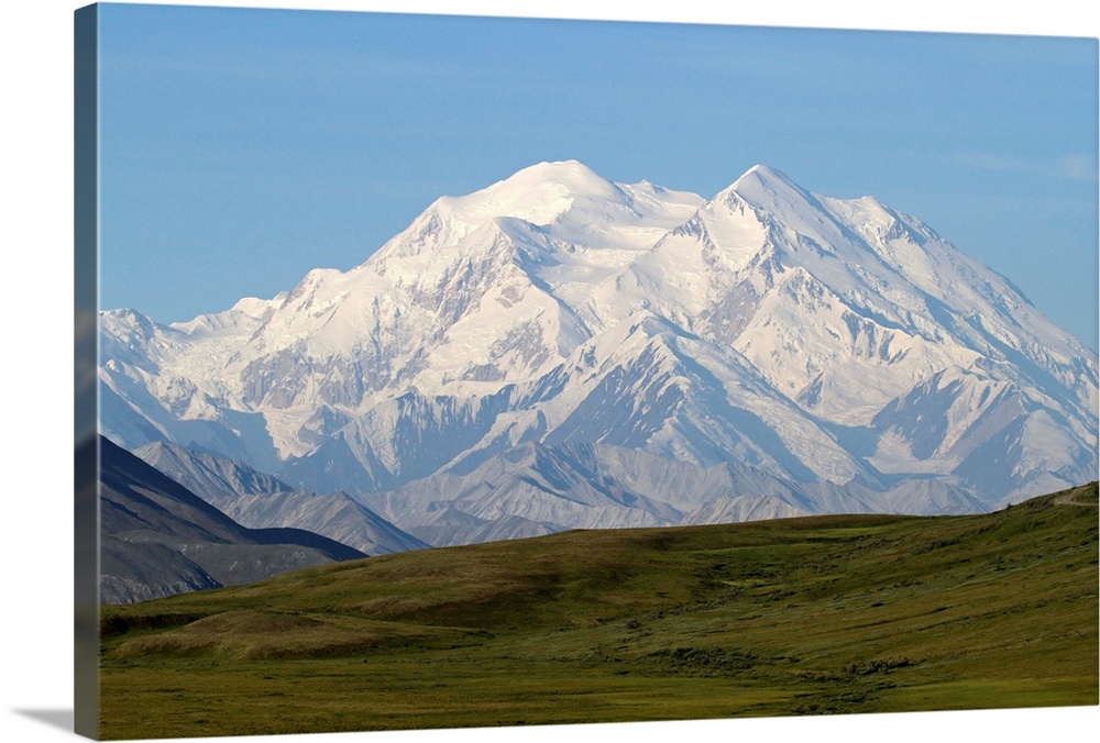 Alaska, USA, Denali National Park. The 6,194m (20,320ft) peak of Mt McKinley (Denali) rising above the tundra of Denali Na...