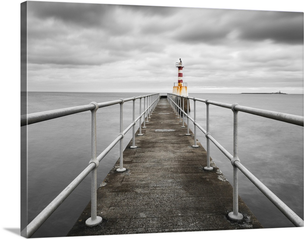 Amble Pier at the mouth of the River Coquet, Amble, Northumberland, England