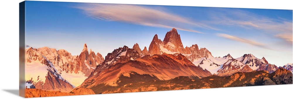Argentina, Patagonia, El Chalten, Los Glaciares National Park, Cerro Torre and Cerro Fitzroy Peaks at the first light of dawn