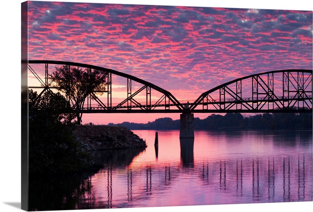 Arkansas, Little Rock, Clinton Presidential Park Bridge and Arkansas