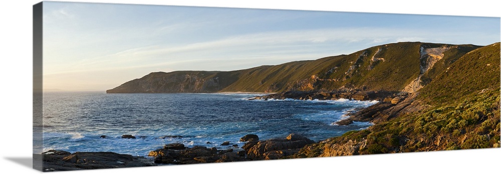 Australia, Western Australia, Albany, Torndirrup National Park. Rugged coastline near The Gap.