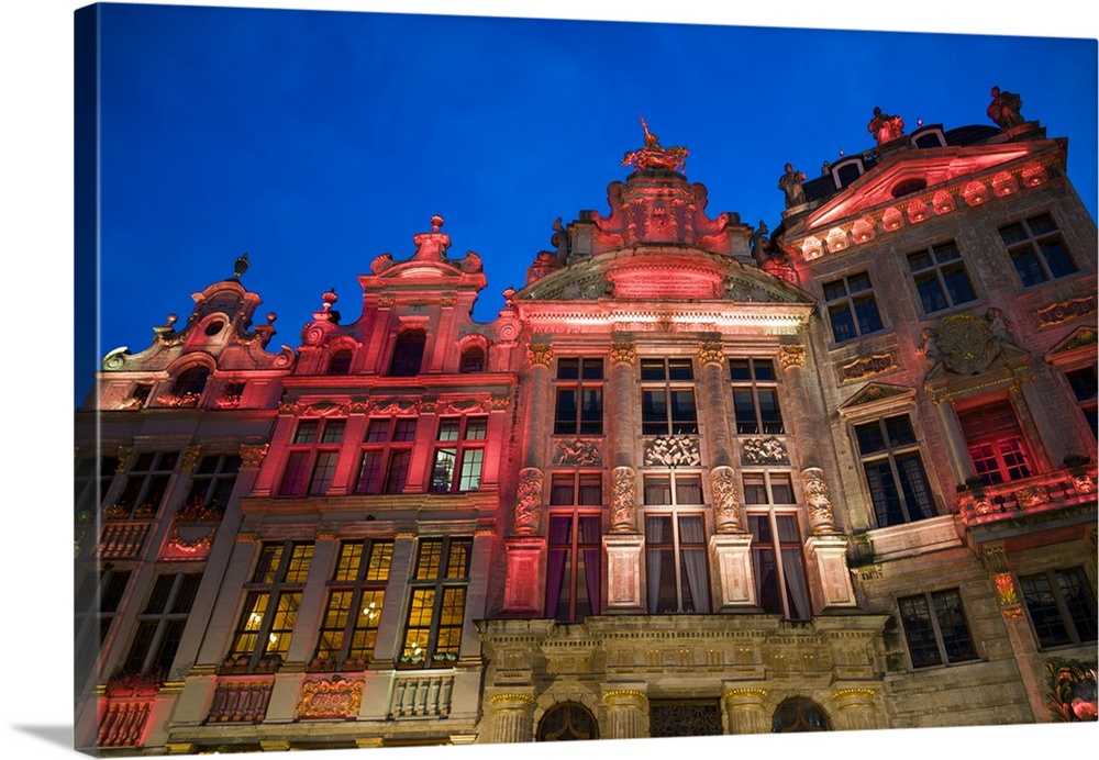 Belgium, Brussels, Grand Place, evening illumination of the Guild Halls.