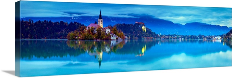 Bled Island with the Church of the Assumption and Bled Castle, Slovenia ...