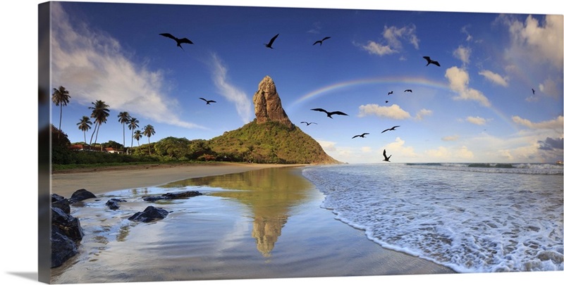 Conceicao Beach, Fernando De Noronha Island Brazil with the Famous Peak  Hill (Morro Do Pico) Stock Image - Image of peak, middle: 210634529