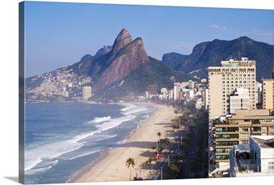 Brazil, Rio De Janeiro, Ipenema beach and Two Brothers mountain