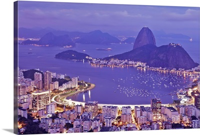 Brazil, Rio de Janeiro, Sugar Loaf and Morro de Urca in Botafogo Bay