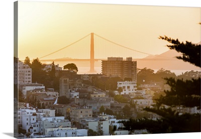 California, San Francisco, Dusk over the Golden Gate bridge and San Francisco Bay