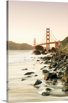 California, San Francisco, sunset over the golden gate bridge from marshalls beach