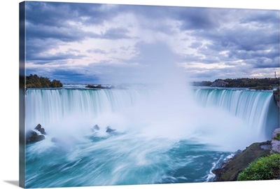 Canada, Ontario, Niagara Falls, Horseshoe Falls, dusk