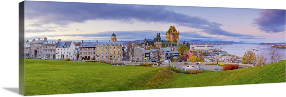 Canada, Quebec, Quebec City, Vieux Quebec or Old Quebec, Chateau Fontenac