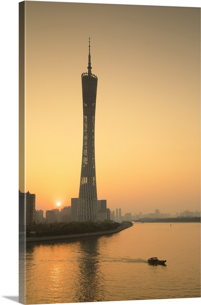 Canton Tower at sunset, Tianhe, Guangzhou, Guangdong, China.