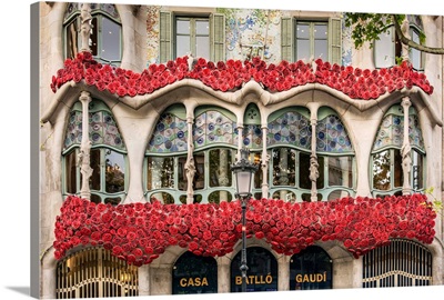 Casa Batllo Adorned With Roses To Celebrate Saint George's Day, Barcelona, Spain