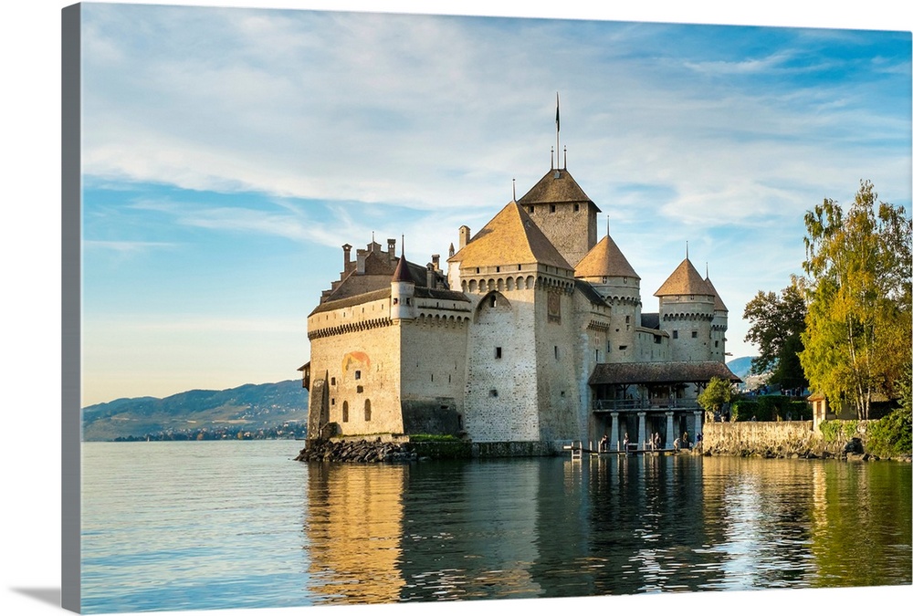Chateau de Chillon on the shores of Lake Geneva (French: Lac Leman), Veytaux, Vaud Canton, Switzerland.
