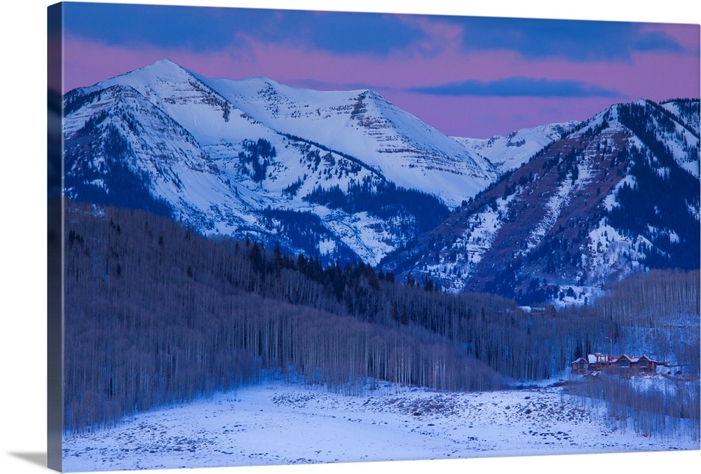USA, Colorado, Crested Butte, Ruby Range Mountains, dawn