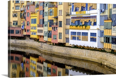 Coloured houses on the Onyar River, Girona, Spain