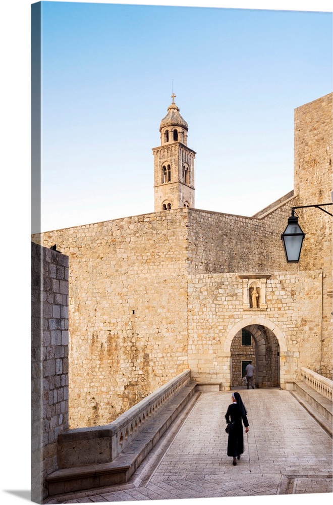 Croatia, Dubrovnik, Nun Walking Through The Old Town