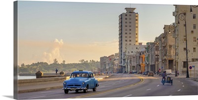 Cuba, Havana, The Malecon, Classic 1950's American Cars