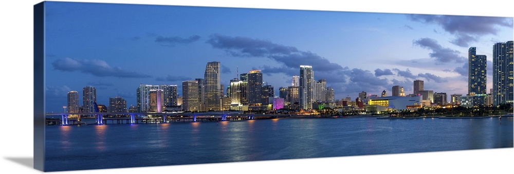 Downtown Miami skyline, Miami, Florida, USA, North America.