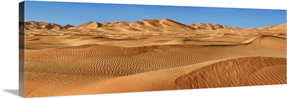 Dune Landscape In Rub Al-Khali, Oman, Dhofar, Ramlat Al Hashman, Rub Al ...