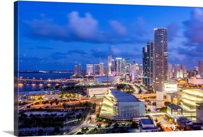 Elevated view over Biscayne Boulevard and the skyline of Miami, Florida