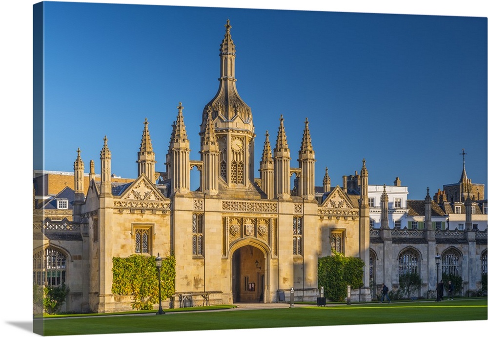 UK, England, Cambridgeshire, Cambridge, King's College, Gatehouse.