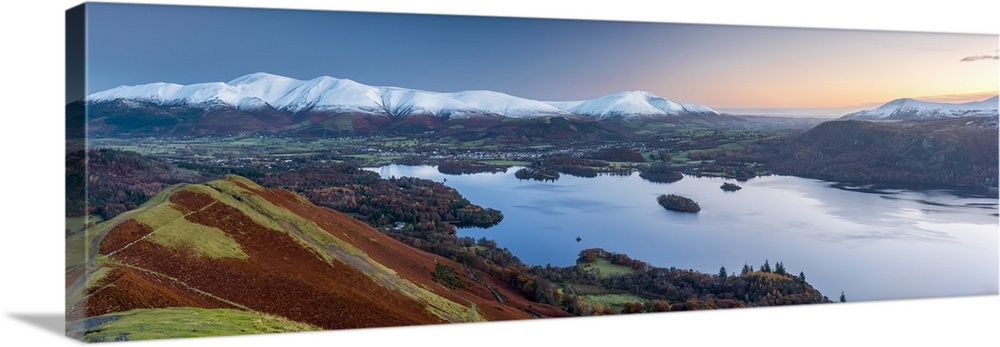 UK, England, Cumbria, Lake District, Derwentwater, Skiddaw and Blencathra mountains above Keswick, from Cat Bells.